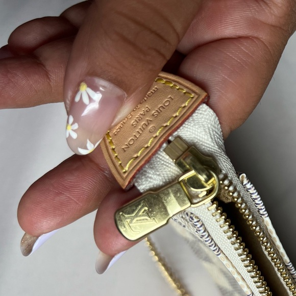 DISCONTINUED Louis Vuitton Mini Pochette Damier Azur - Picture 6 of 7